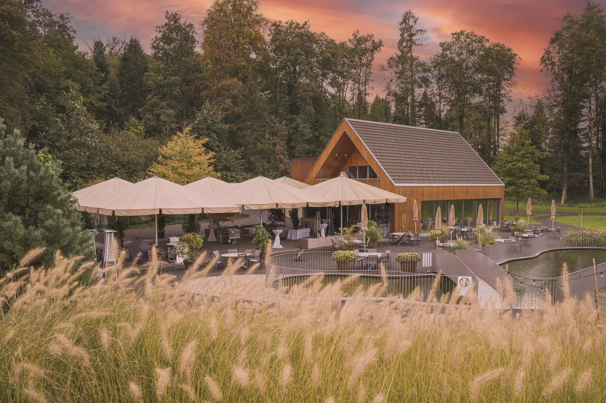 Heuboden bei Abendlicht