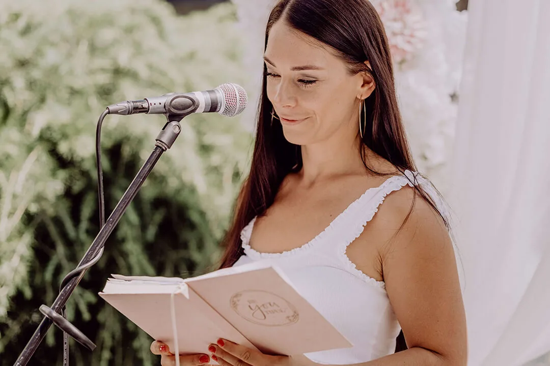 Helen Pfaff — Traurednerin