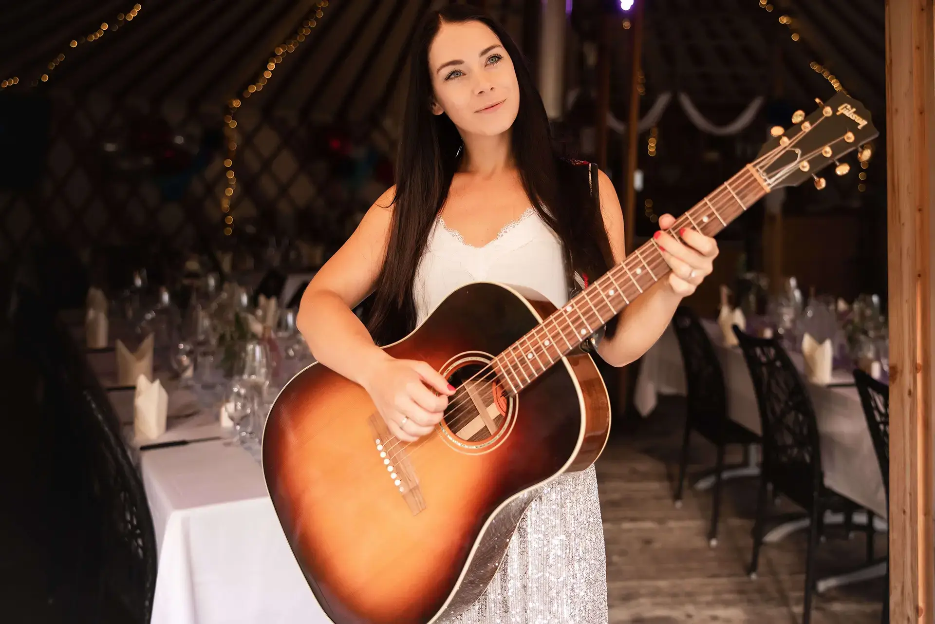 Helen Pfaff — Gitarristin